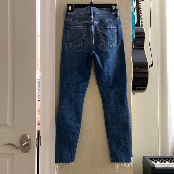 MOTHER DENIM/ The Stunner Zip Ankle Step Fray/ Walking On Coals/ Stretch Denim - Picture 5 of 16